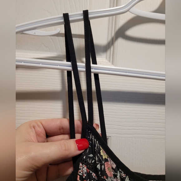 Reitmans floral sun dress with double straps and tie waist. US Medium. - Picture 10 of 12